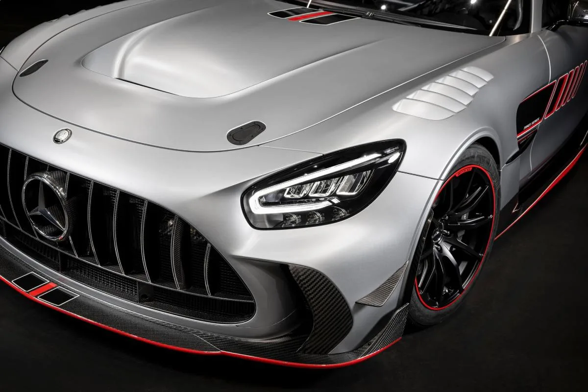mercedes-amg-gt-2024-le-coupe-sulfureux-se-renouvelle