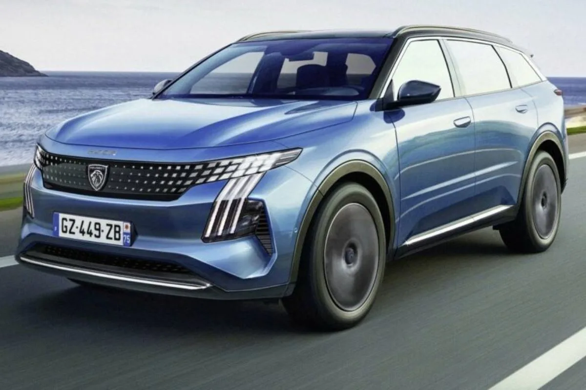 la-peugeot-5008-va-passer-a-lelectrique-et-on-connait-sa-date-lancement