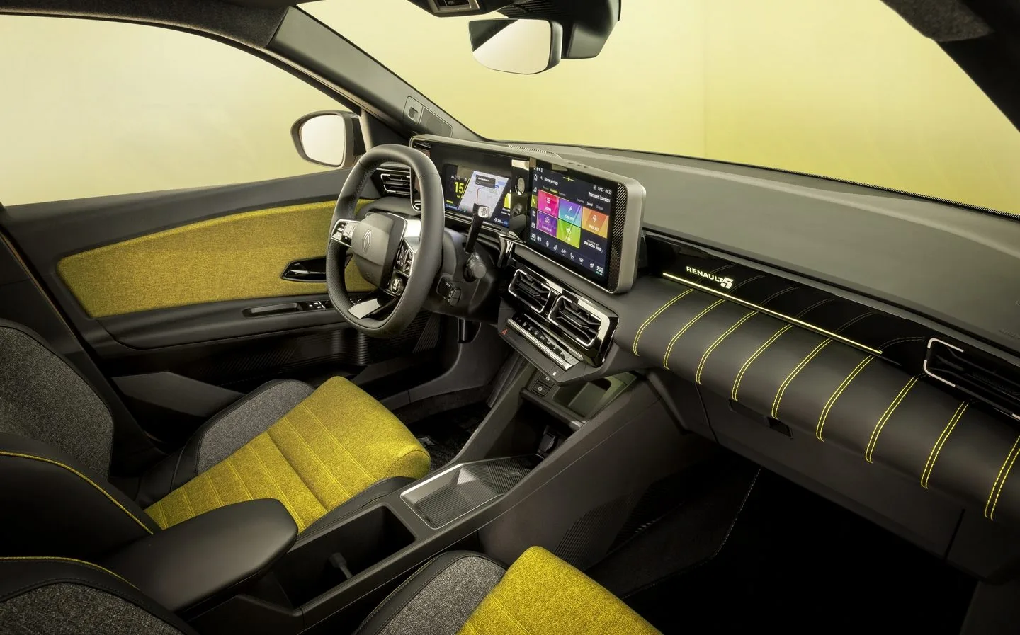 découvrez le renault 5 e-tech 2025, un modèle révolutionnaire alliant design rétro et technologie moderne. profitez d'une expérience de conduite électrique innovante avec une autonomie optimisée, des fonctionnalités connectées et un confort inégalé. plongez dans l’avenir de l'automobile avec le renault 5 e-tech!