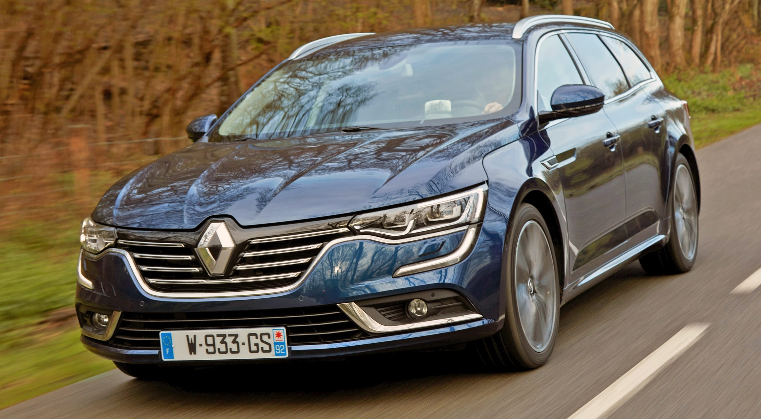 renault annonce des ajustements dans sa production de véhicules en réponse aux défis du marché. découvrez les détails sur les raisons de cette décision et son impact potentiel sur l'industrie automobile.