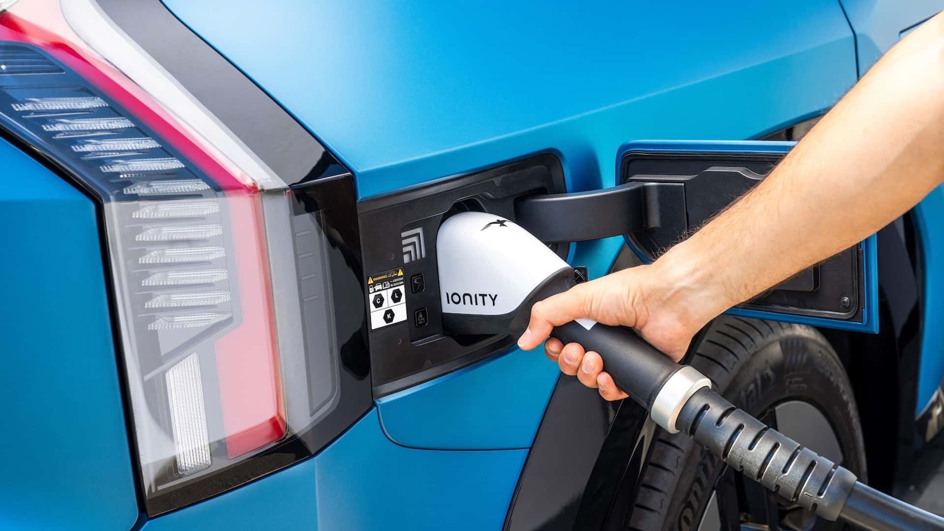 2025 : L'année de la rédemption électrique selon les experts