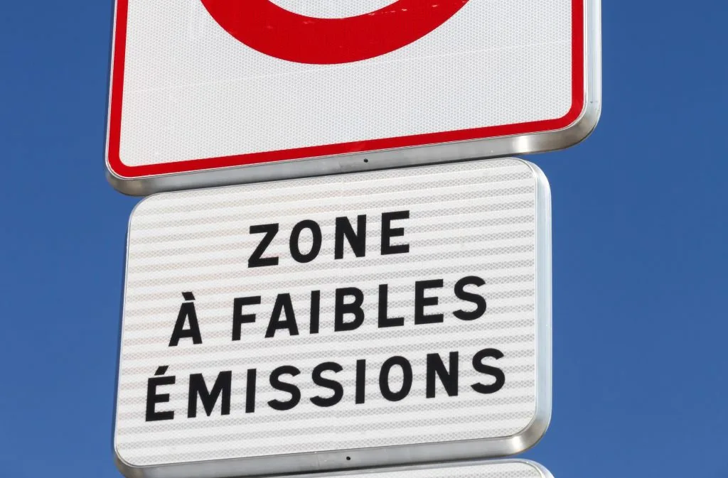 découvrez les zones faibles émissions prévues pour 2025, un enjeu essentiel pour la réduction de la pollution urbaine. informez-vous sur les nouvelles réglementations, les avantages pour la santé publique et l'environnement, ainsi que les initiatives mises en place pour favoriser une mobilité durable.