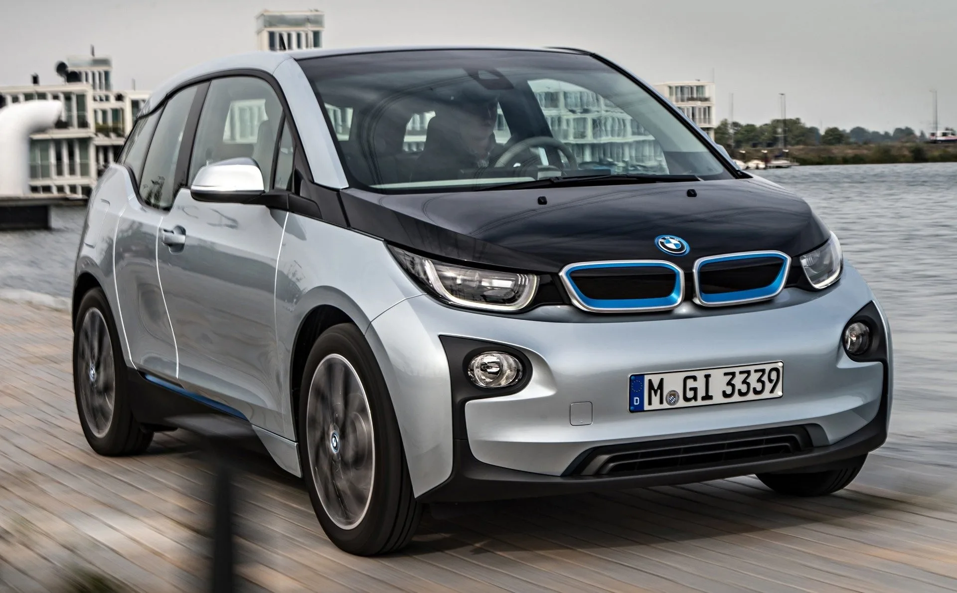 découvrez les intérieurs bmw électriques innovants, alliant élégance et technologie de pointe. plongez dans un univers de confort et de durabilité où chaque détail est conçu pour offrir une expérience de conduite inégalée.