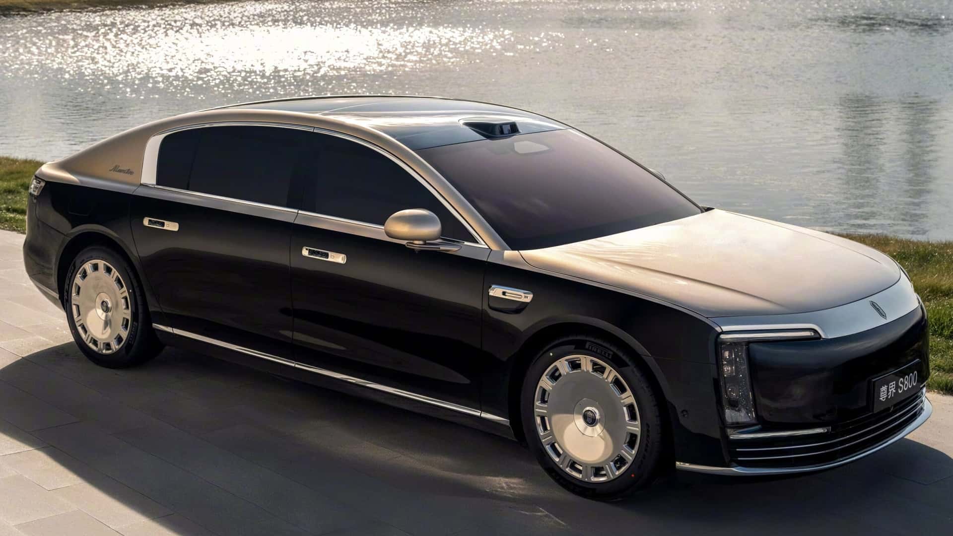 La voiture électrique de Huawei prend un virage audacieux.