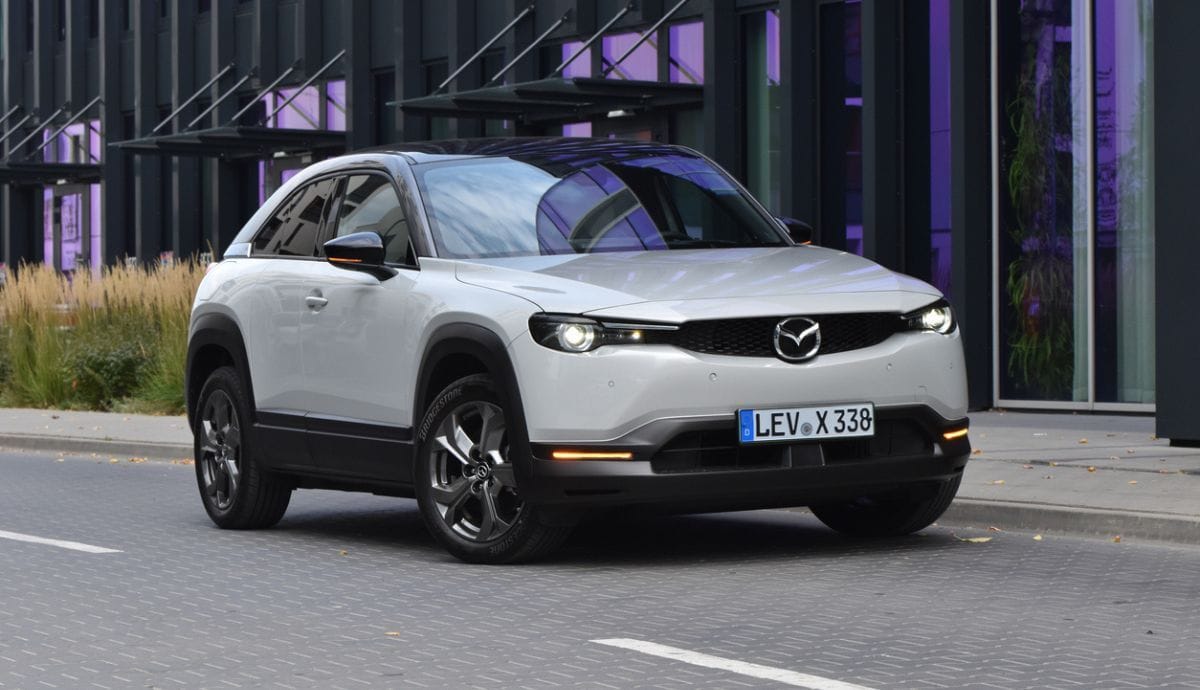 Mazda MX-30 : Découvrez ce SUV innovant et ses différentes gammes de prix.