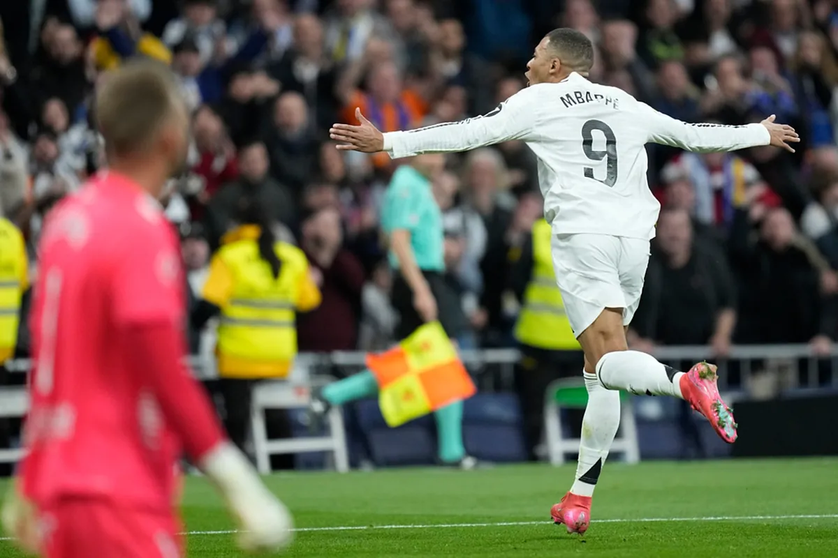 Mbappé brille avec un doublé, le Real Madrid surclasse Las Palmas 4-1.
