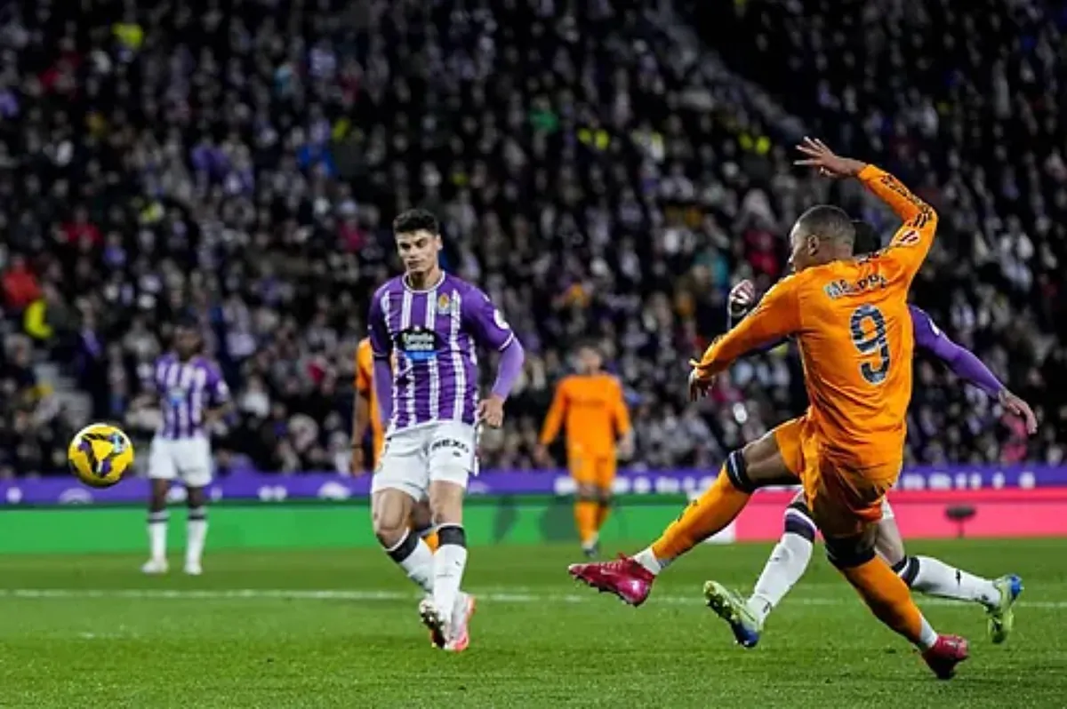Mbappé en folie : un triplé éclatant propulse le Real Madrid dans le haut du classement