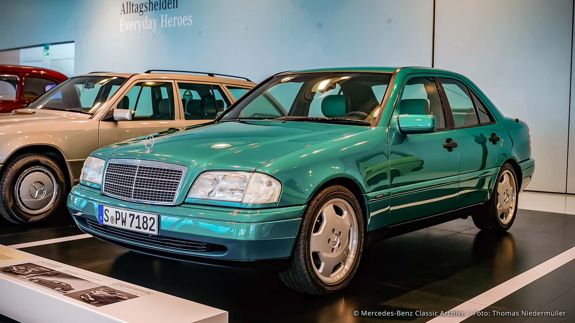 Mercedes C 280 W202 (1996) : Les années 90 dans toute leur flamboyance.