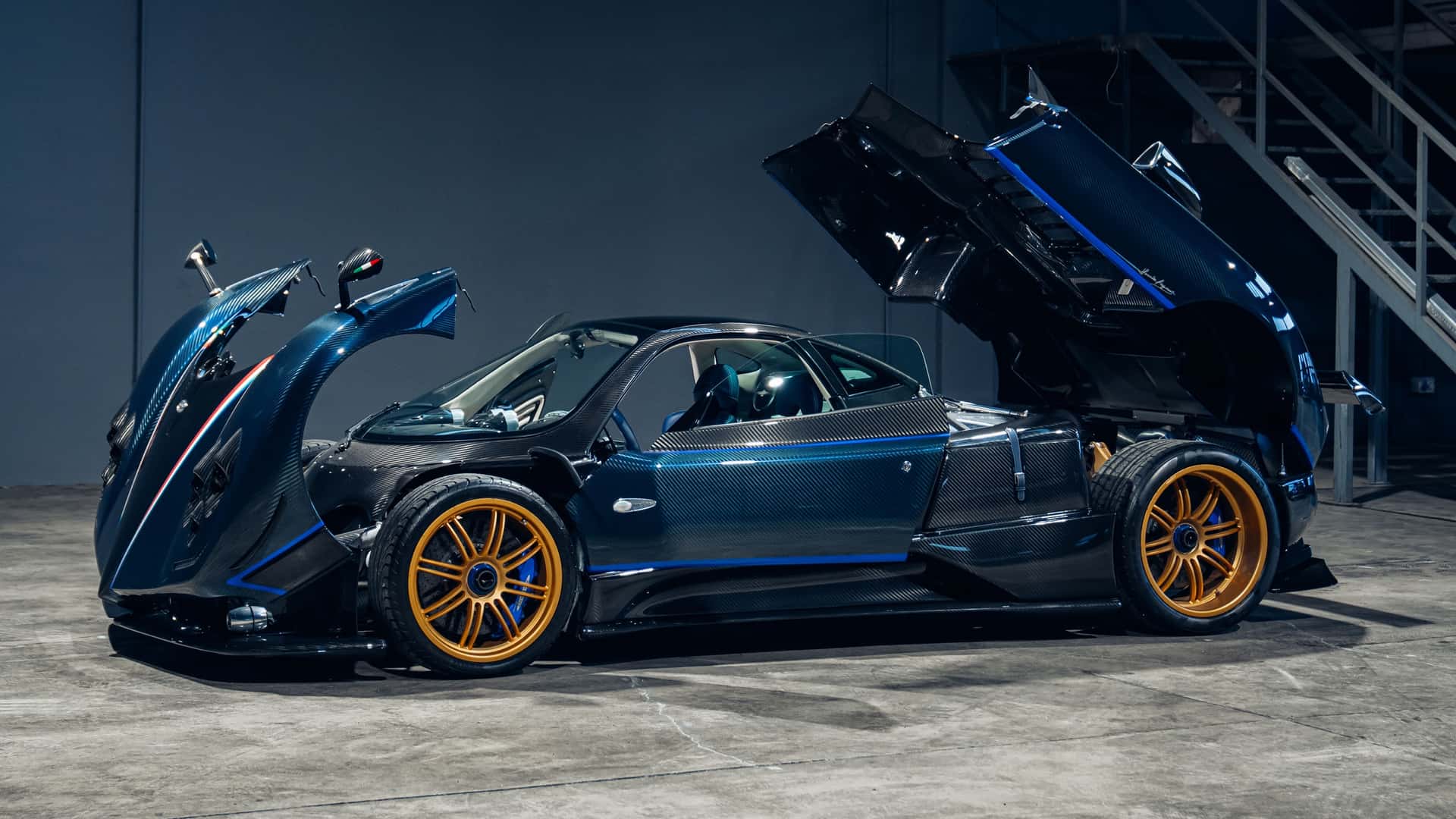 Acquérir cette Pagani Zonda Tricolore : Offrez-lui la boîte manuelle qu'elle mérite !