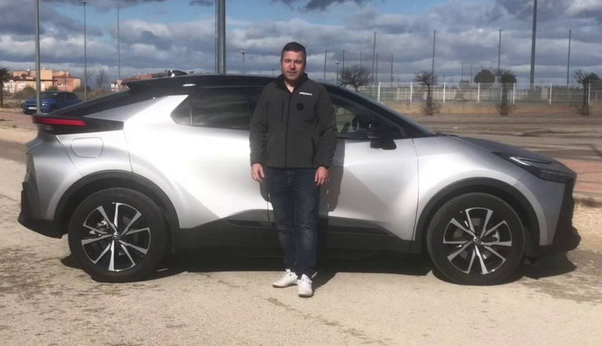 Achetez un Toyota C-HR : Découvrez le moteur et les équipements incontournables de ce SUV plébiscité !
