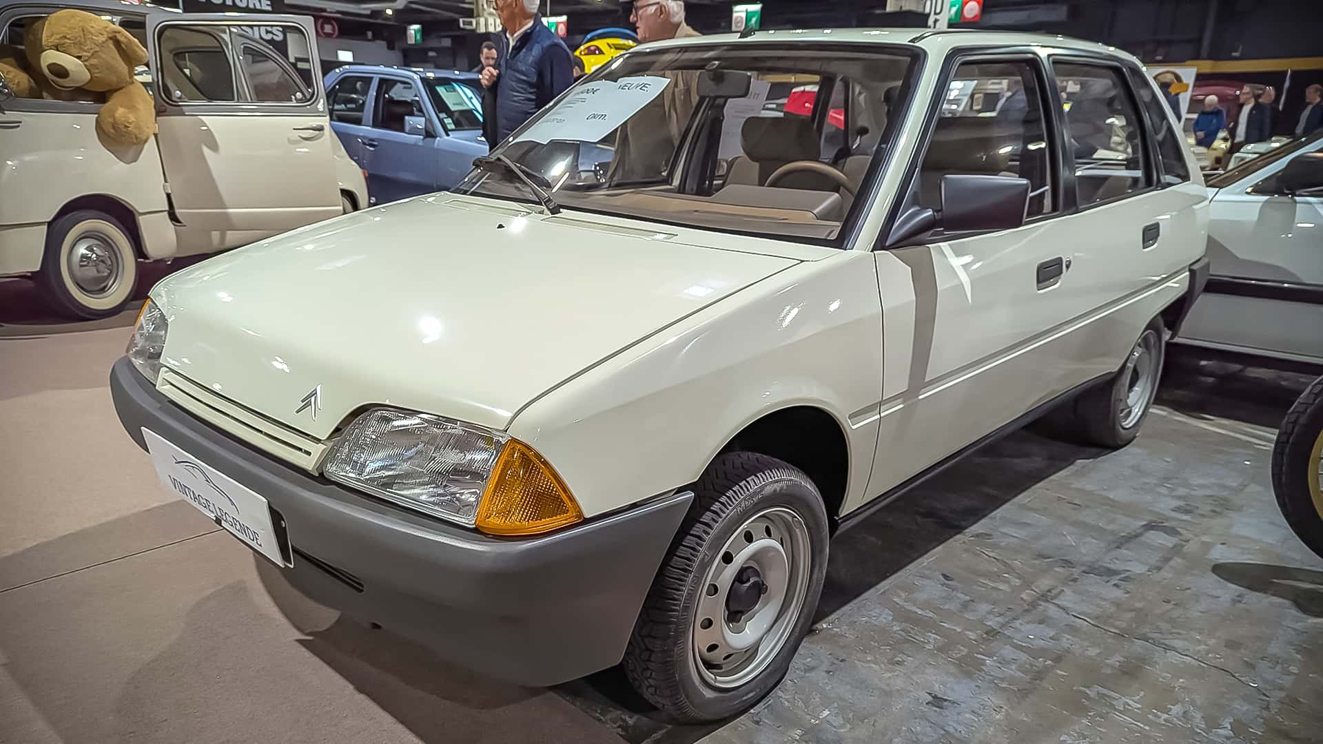 Cette Citroën AX de 1988 n'affiche que 32 miles au compteur : une rareté sur quatre roues !