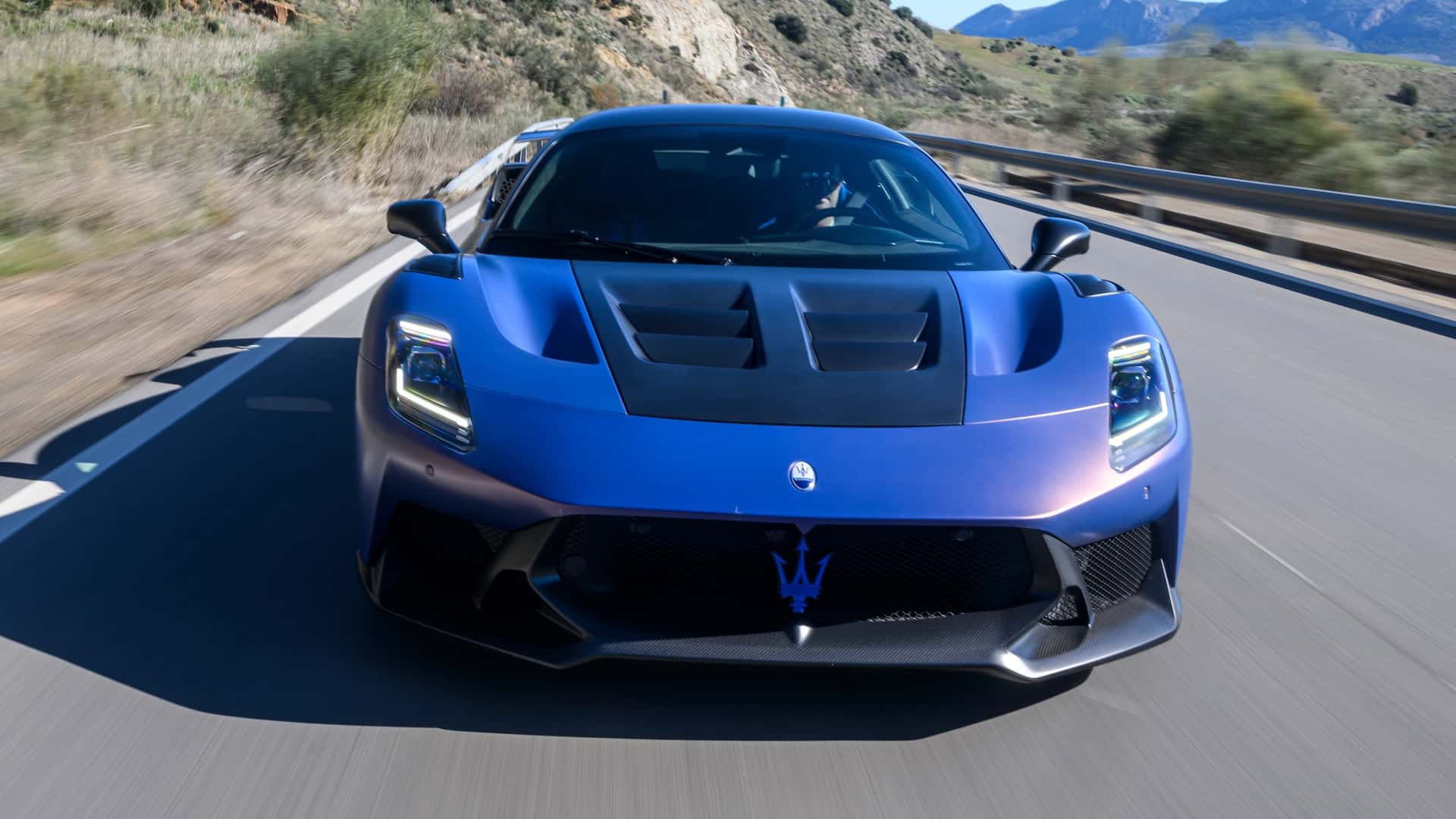 La Maserati GT2 Stradale : un charme trompeur ? Notre essai révélateur.