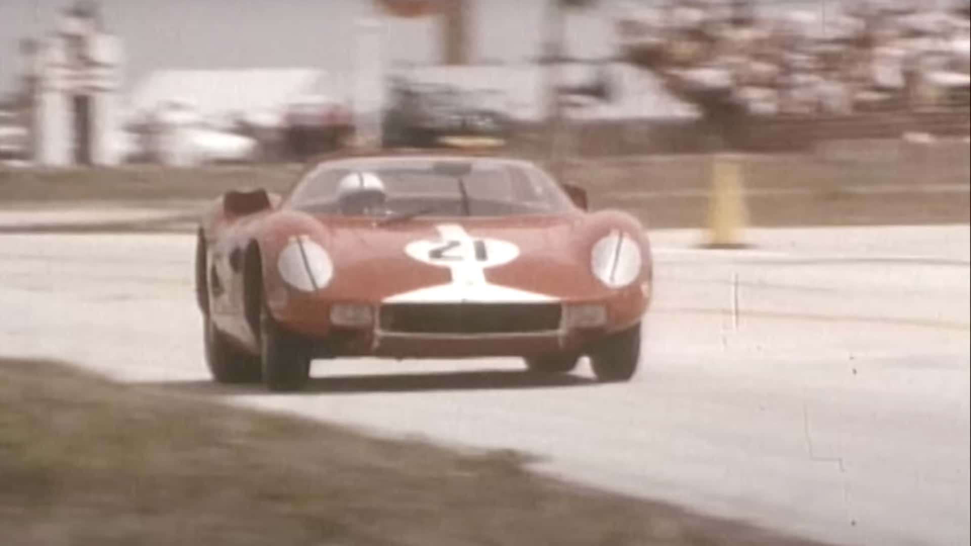 Ce Vidéo Rétro de Sebring Présente un Festival de Voitures Exceptionnelles