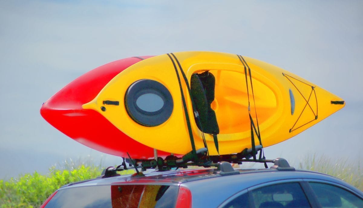 Comment réussir le transport de votre kayak en voiture ?