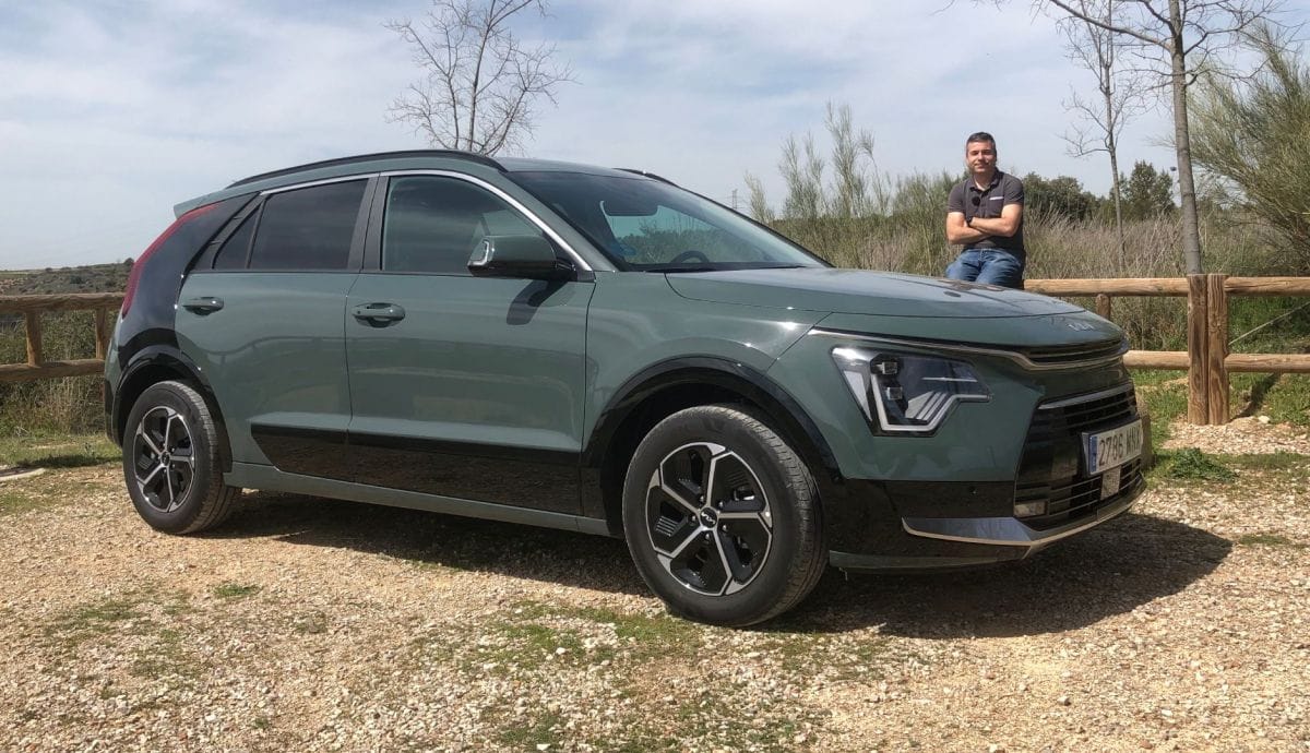 Guide d'achat du Kia Niro : SUV hybride ou électrique, quel choix optimal ? Découvrez notre analyse.