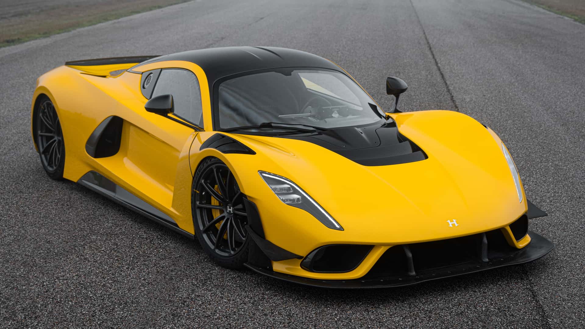 Hennessey dévoile la voiture de production à essence la plus puissante jamais conçue.