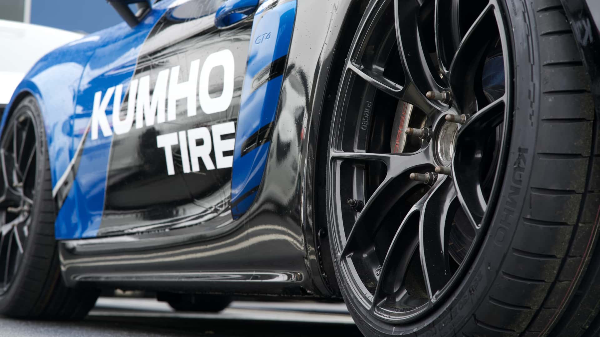 « Le Nouveau Pneumatique Performant de Kumho : Un Concurrent Surprenant aux Michelins ? »