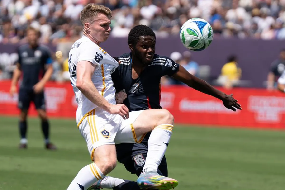 Affrontement violent entre les supporters de LA Galaxy et de San Diego FC annonce le début d'une nouvelle rivalité en MLS.