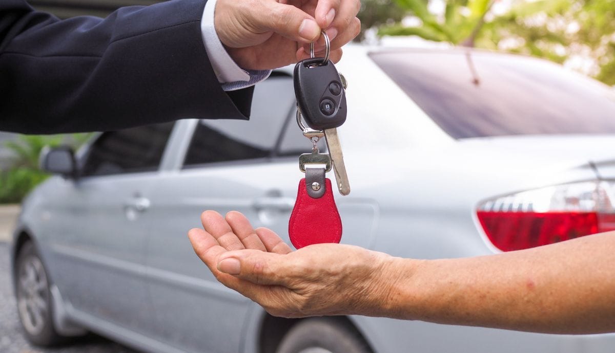 Assurance et Confiance : Vendre sa Voiture entre Particuliers en Toute Sérénité.