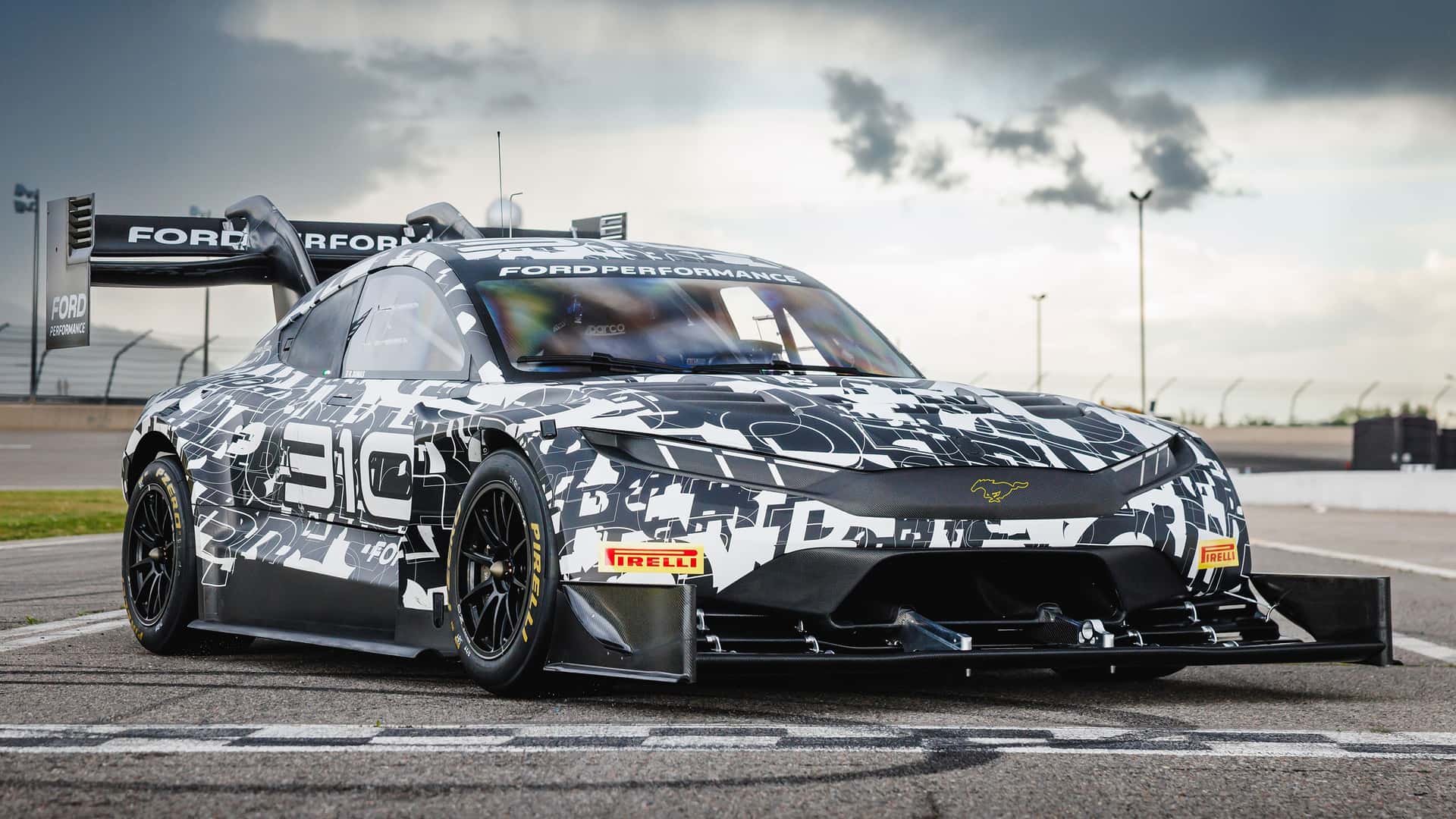 Ford s'attaque à Pikes Peak avec cette incroyable Mustang Mach-E.