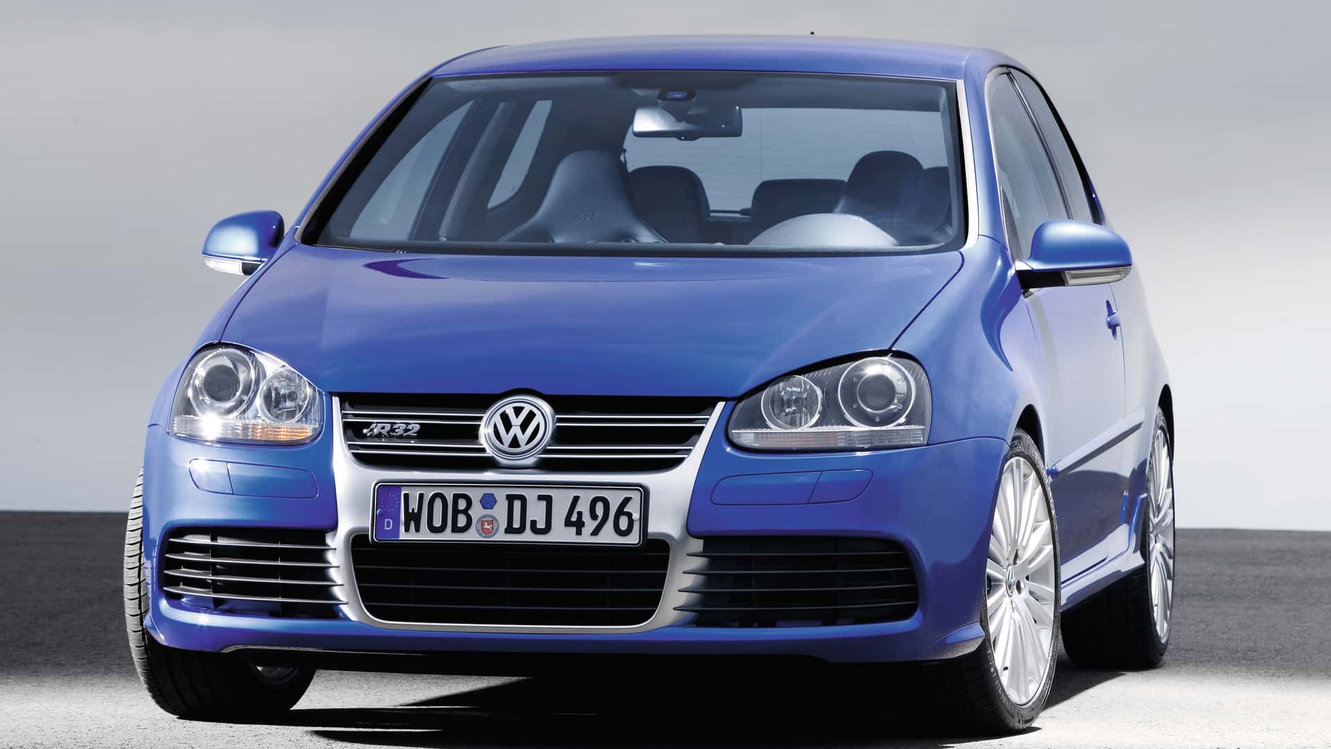 Le patron de Bugatti roule dans une Volkswagen Golf R32 : un choix surprenant !