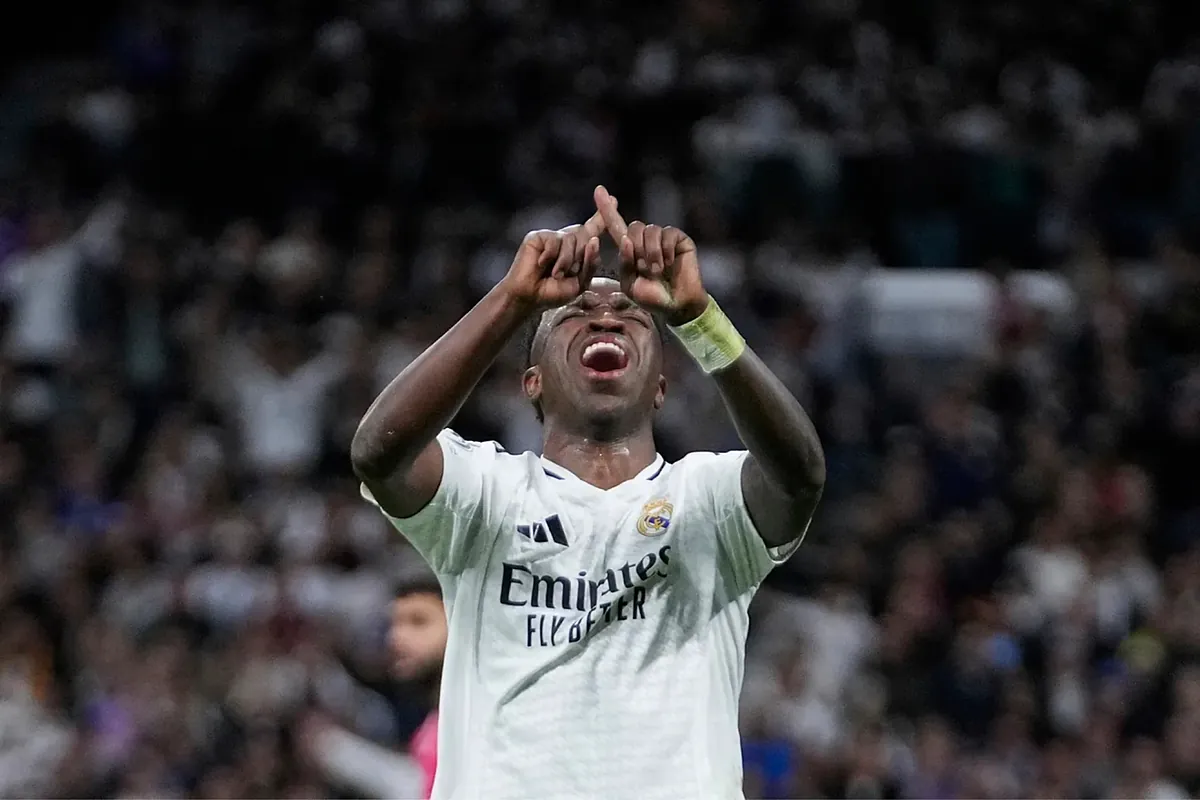 Le venin du racisme et des abus en ligne menace l'essence même du sport.