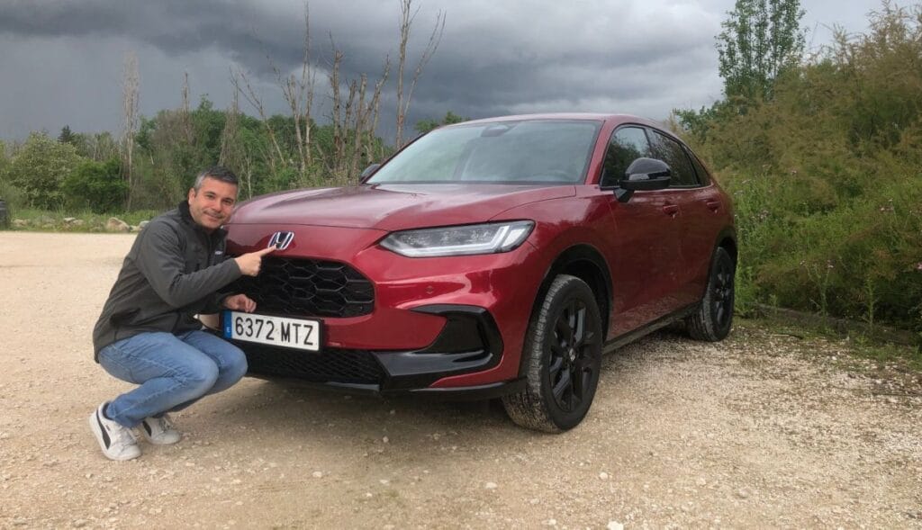 Nous avons testé en vidéo le SUV au comportement d’un Honda Civic, avec une consommation ultra-réduite : découvrez le ZR-V.