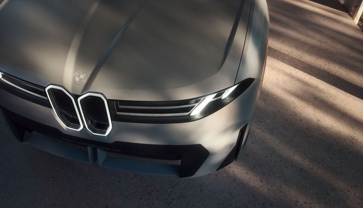 BMW dévoile ses nouveaux SUV grands avec des motorisations innovantes.