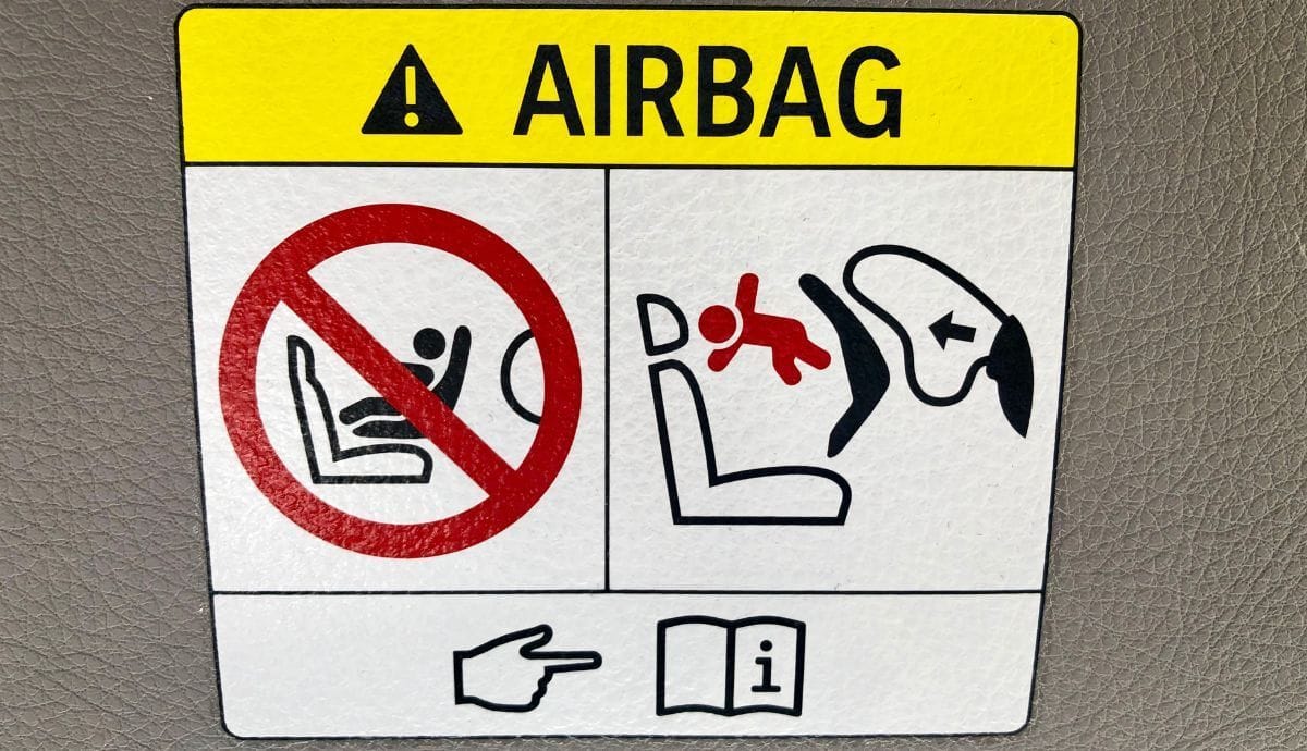 Comment désactiver l'airbag passager : guide pratique et moments clés à considérer.