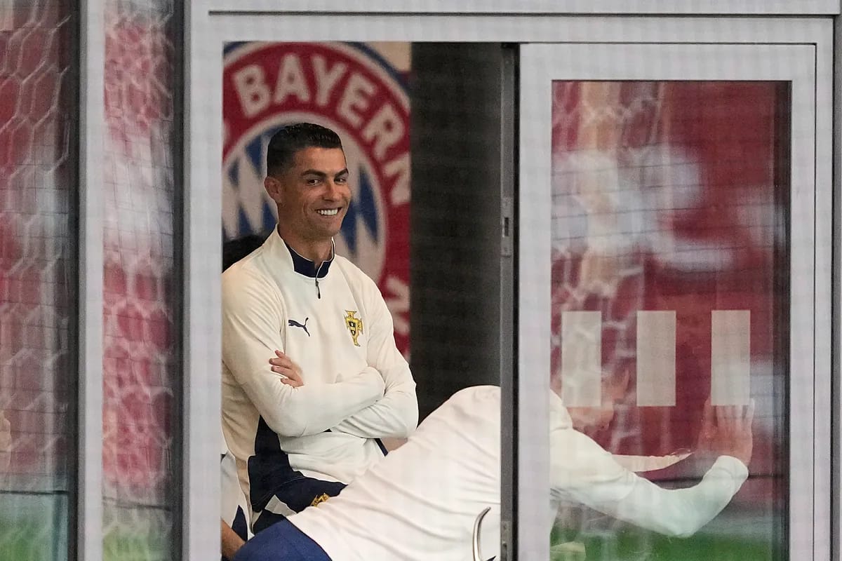 Cristiano Ronaldo réalise une imitation réussie de Lionel Messi et adresse un message touchant à son rival argentin.