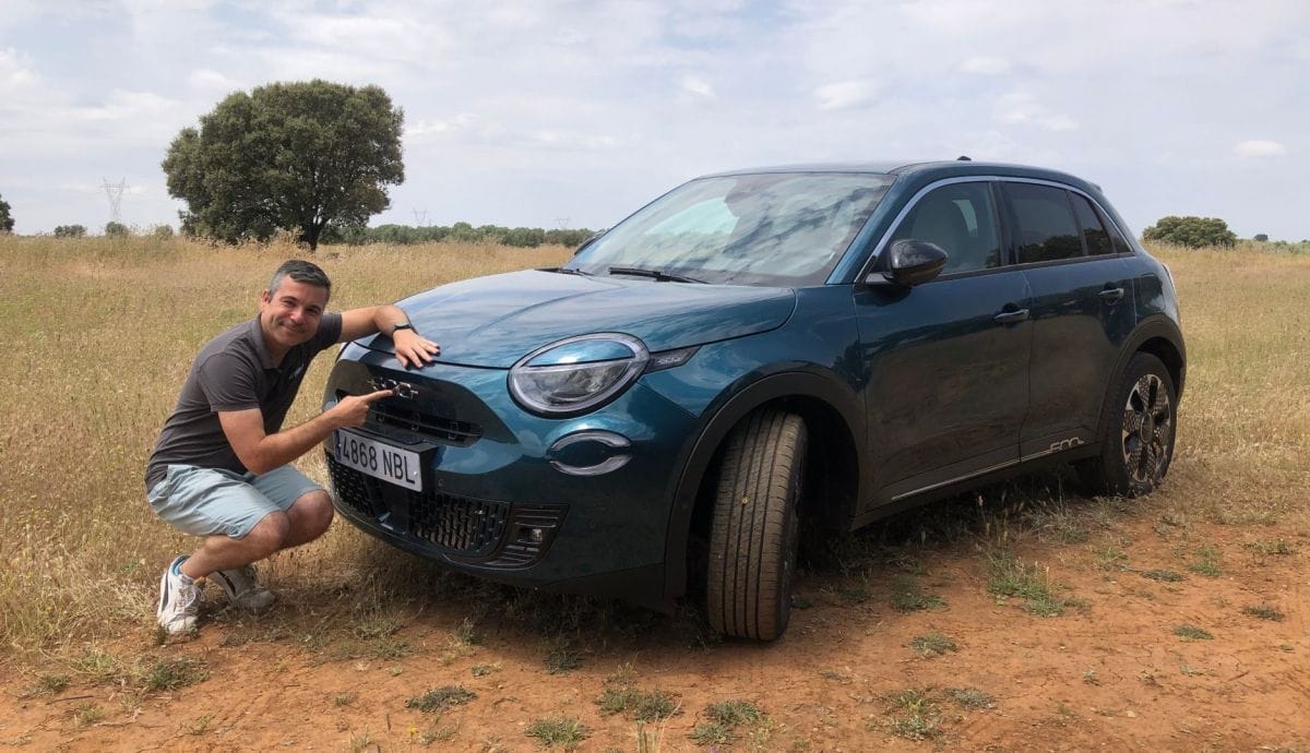 Découvrez le Fiat 600 : le SUV le plus séduisant et le best-seller de la marque, en analyse vidéo.