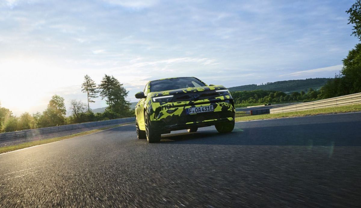 Découvrez les premières images spectaculaires du nouvel Opel Mokka : une version sportive du SUV qui va vous étonner !