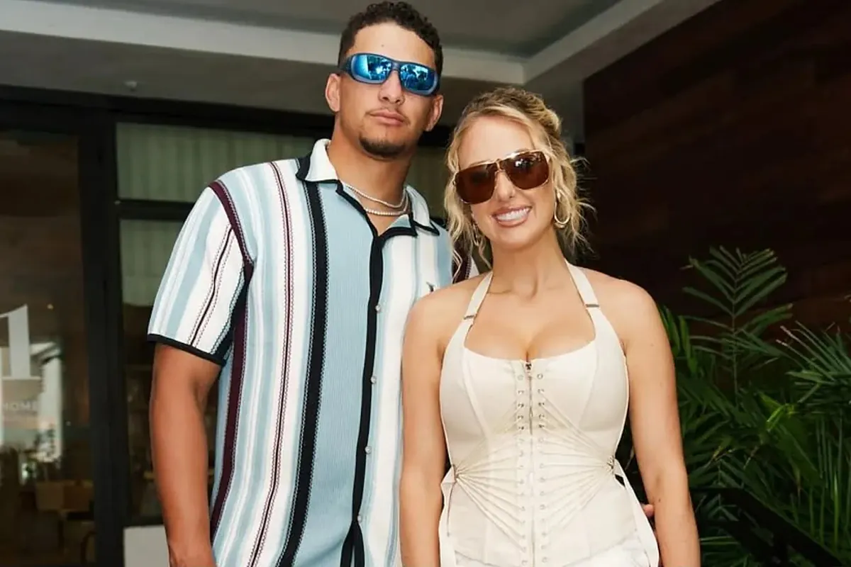 La femme de Patrick Mahomes, Brittany, réagit à la campagne WHOOP mettant en vedette Cristiano Ronaldo et Rory McIlroy.