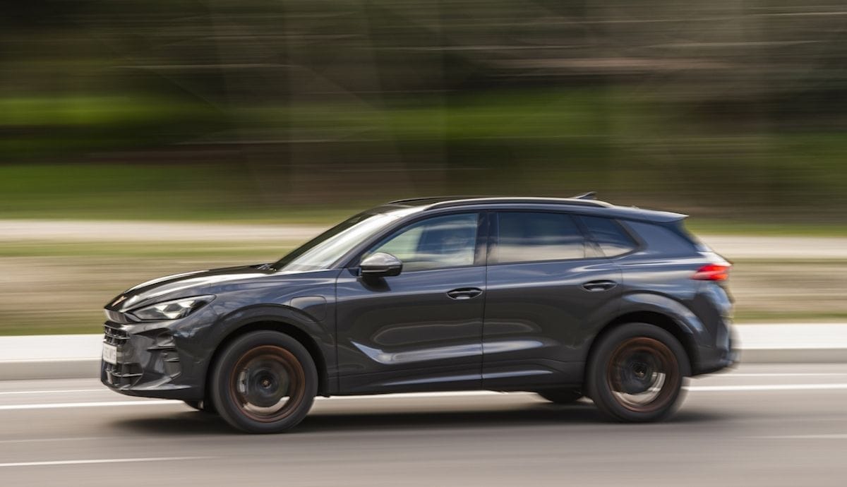 Nous avons testé notre nouveau SUV compact chouchou, le Cupra Terramar eHybrid 204 CV à étiquette Zéro.