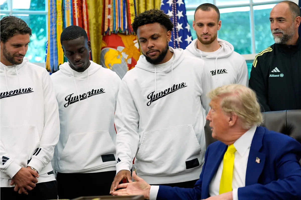 Un moment délicat pour les stars de l'USMNT lors de leur visite à la Maison Blanche.