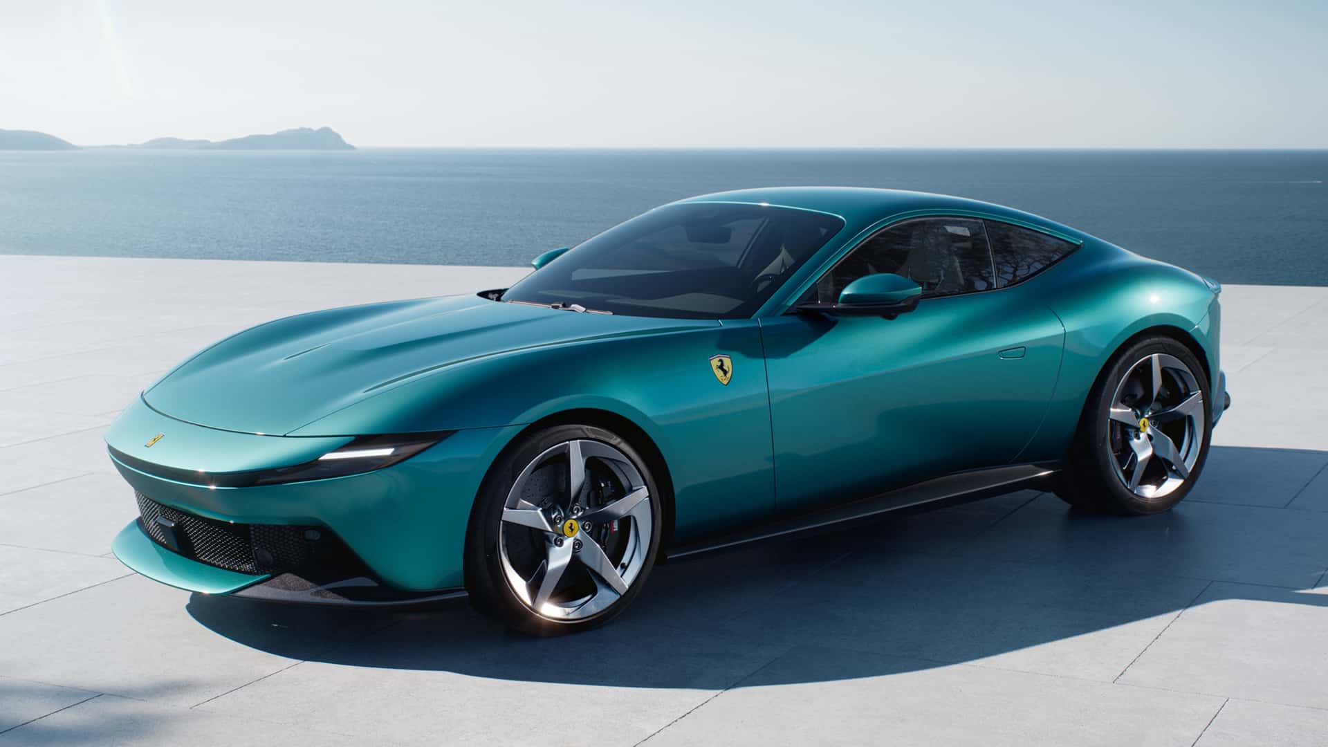 Ferrari Amalfi 2026 Dévoilée : Un Nouveau Design, Toujours le V-8 Éblouissant !