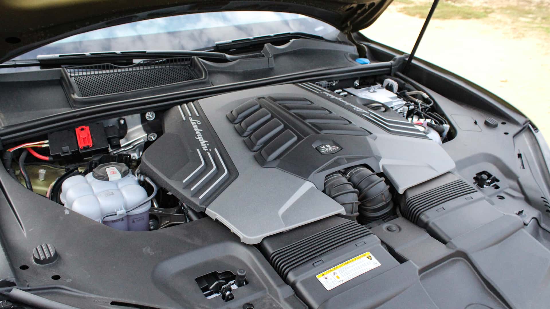 Lamborghini abandonne l'Urus électrique et opte pour un hybride à la place.
