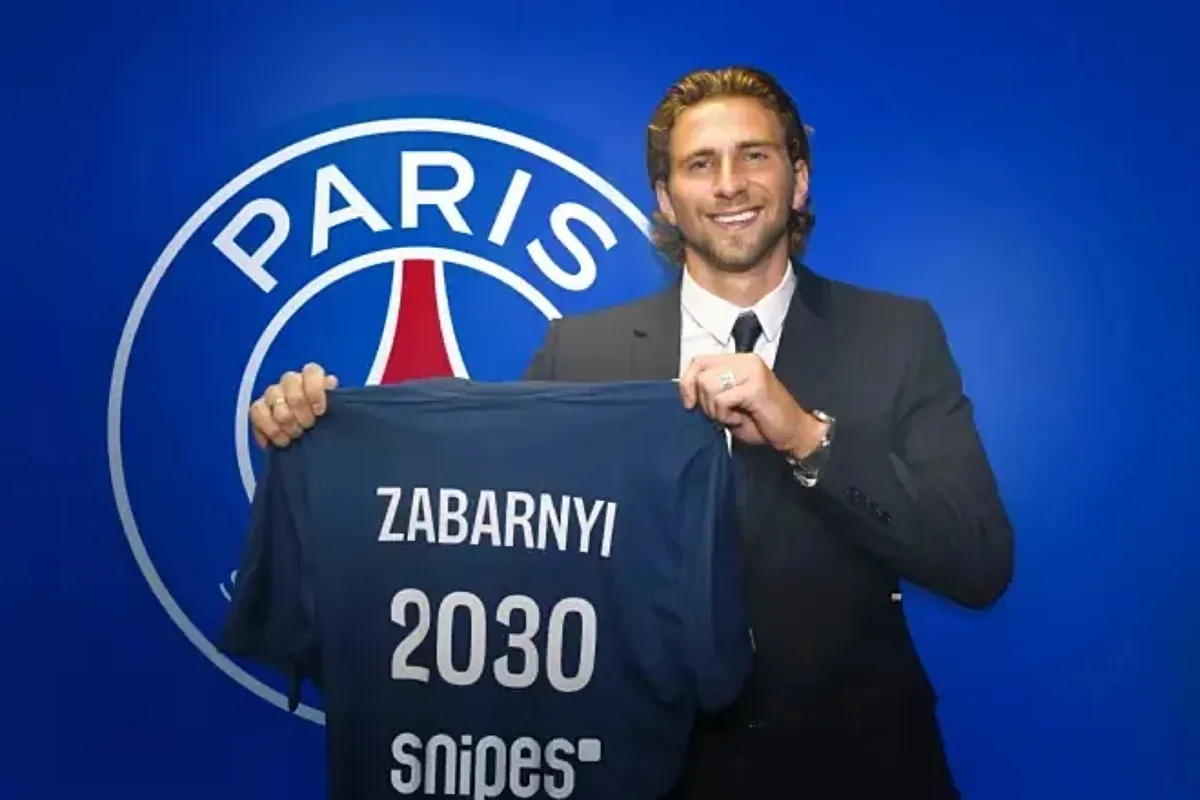 Le PSG tient son nouveau défenseur central : Zabarnyi s'engage pour 68 millions.