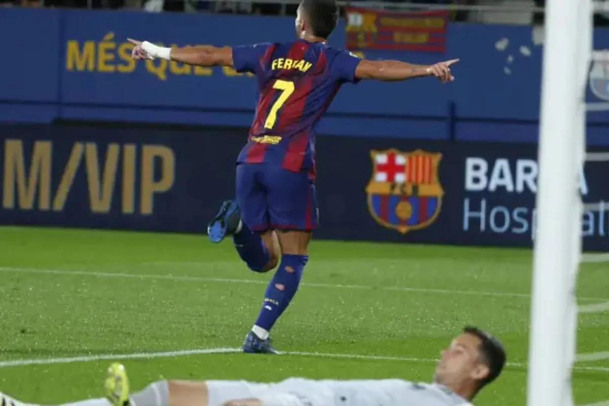 Le FC Barcelone brille face à Getafe et garde le contact avec le Real Madrid à deux points.