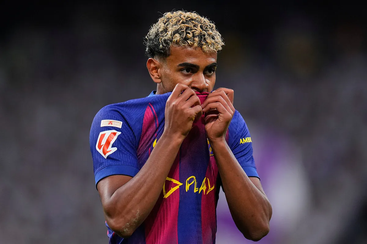 Lamine Yamal fait sa première apparition depuis son éviction de l'Espagne et se prépare pour un grand retour au Camp Nou.