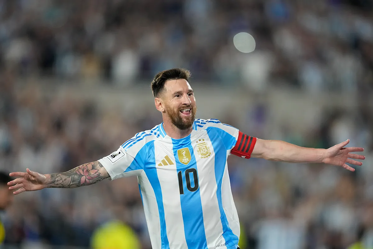 Lionel Messi surpasse Tom Brady et CR7 pour devenir le meilleur athlète du XXIe siècle.