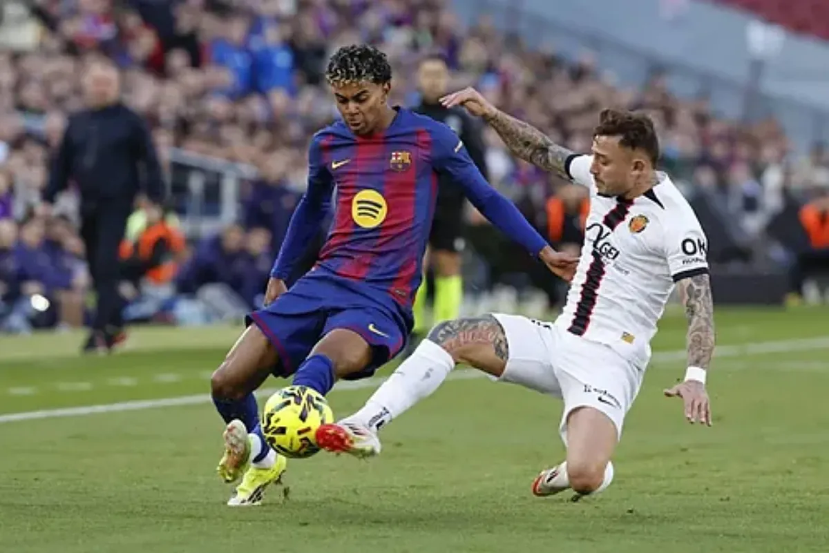 Barcelone brille en tête grâce à l'incroyable performance de Lamine Yamal.