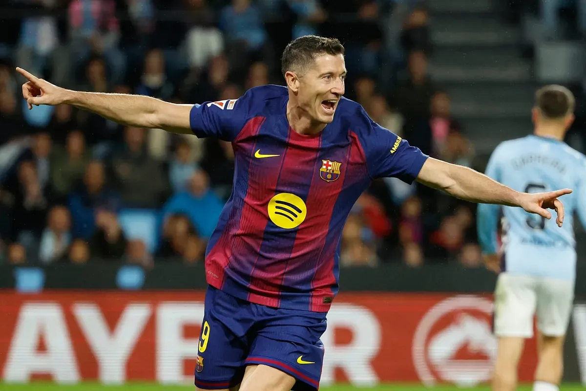 Le Chicago Fire intensifie ses efforts pour recruter la star du FC Barcelone, Robert Lewandowski.
